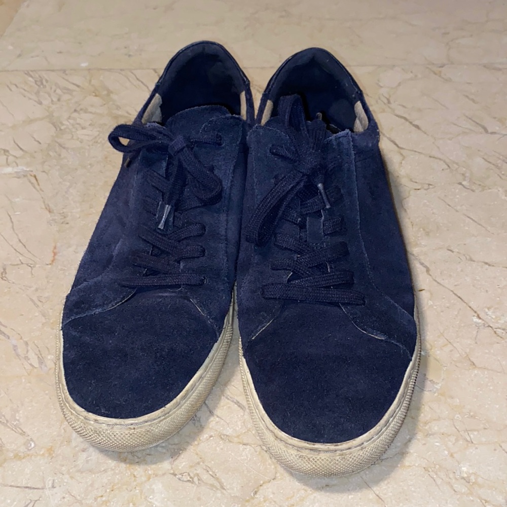 Blue casual shoes